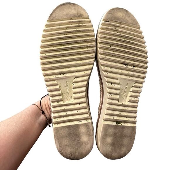 Collection by Clark’s black flats. Size 8 - Picture 5 of 5